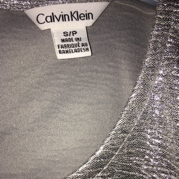 CUTE CALVIN KLEIN SILVER TEXTURED STYLISH TOP - Picture 3 of 4